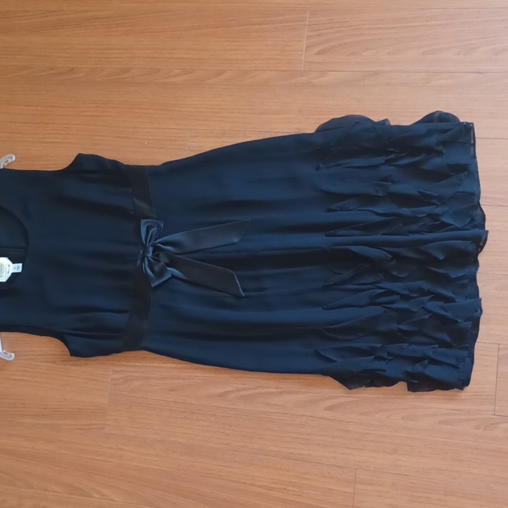 Vintage silk Black Party dress 6 Classic old money Goth sleeveless